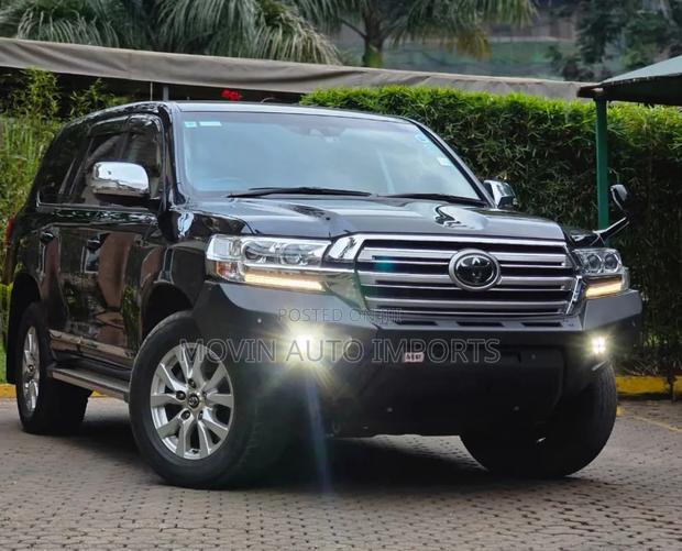 Toyota Land Cruiser 2017 Black