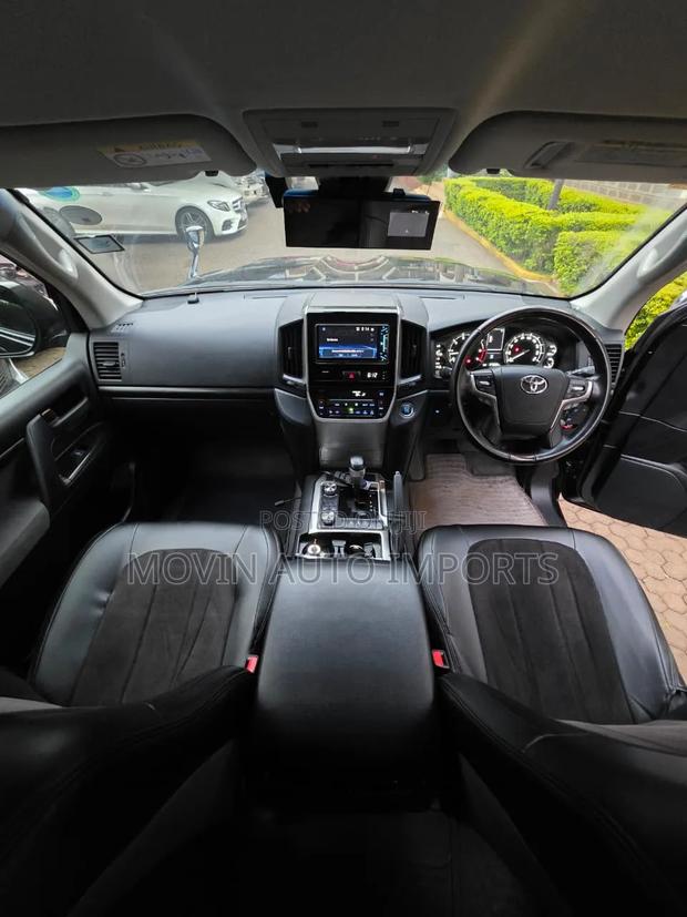 Toyota Land Cruiser 2017 Black