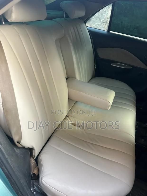 Toyota Belta 2008 Blue