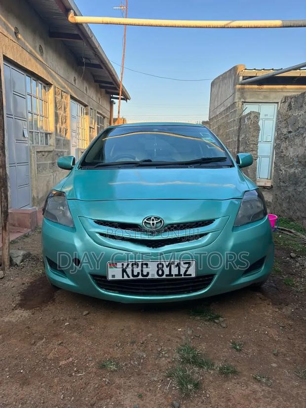 Toyota Belta 2008 Blue
