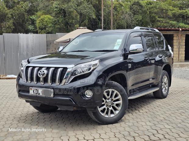 Toyota Land Cruiser Prado 2017 Black