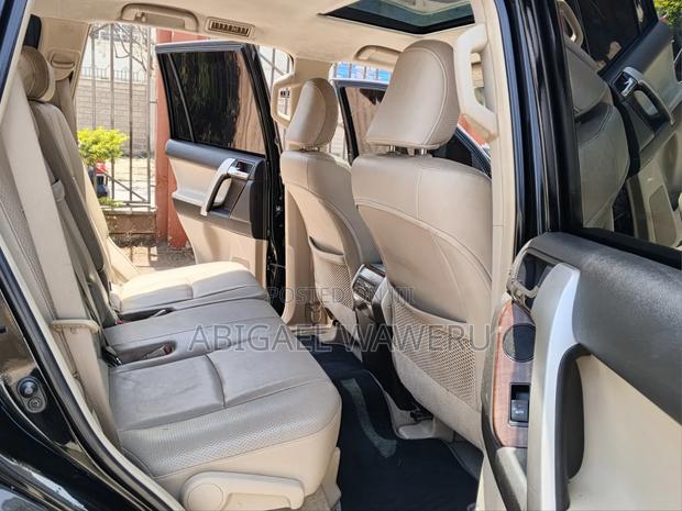 Toyota Land Cruiser Prado 2017 Black