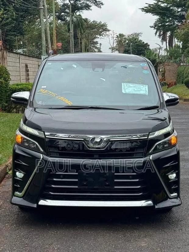 New Toyota Voxy 2019 Black
