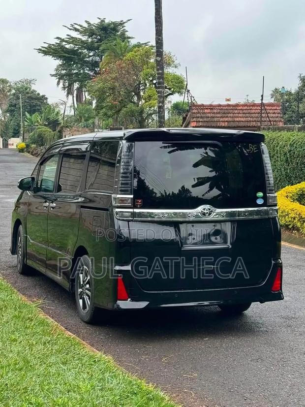 New Toyota Voxy 2019 Black