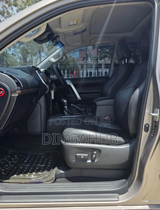 Toyota Land Cruiser Prado 2019 Gold