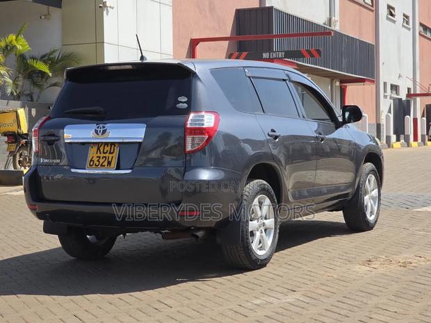 Toyota Vanguard 2009