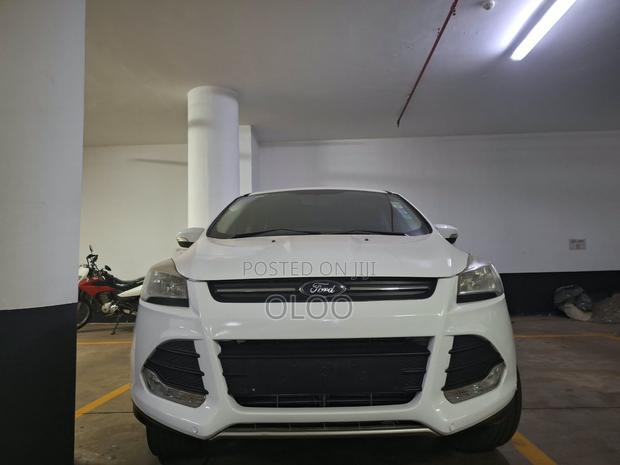 Ford Kuga 1.6 EcoBoost 150hp 2WD Titanium 2014 White