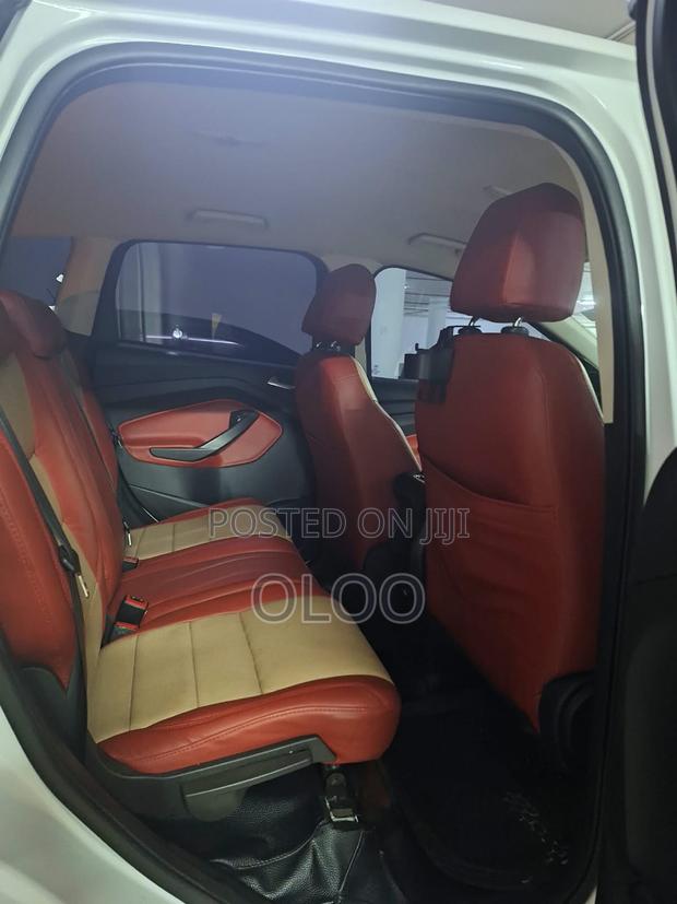 Ford Kuga 1.6 EcoBoost 150hp 2WD Titanium 2014 White