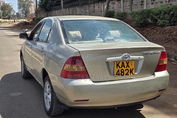 Toyota Corolla 2001 Gray