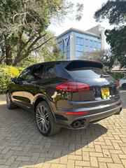 Porsche Cayenne Base AWD 2018 Black for sale