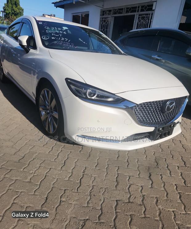 Mazda Atenza 2019 White