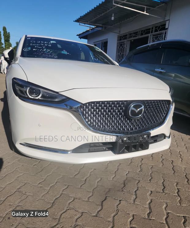 Mazda Atenza 2019 White