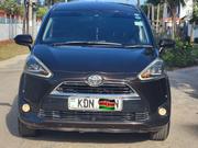 Toyota Sienta 2016 Brown for sale
