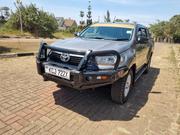 Toyota Hilux 2017 Gold for sale