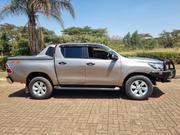 Toyota Hilux 2017 Gold for sale