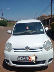 Toyota Sienta 2009 Pearl for sale