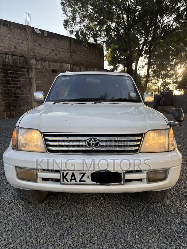 Toyota Land Cruiser Prado 3.0 TD 2000 White