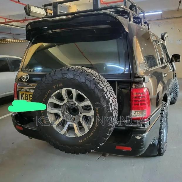 Toyota Land Cruiser Prado 2001 Black
