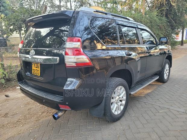 Toyota Land Cruiser Prado 2015