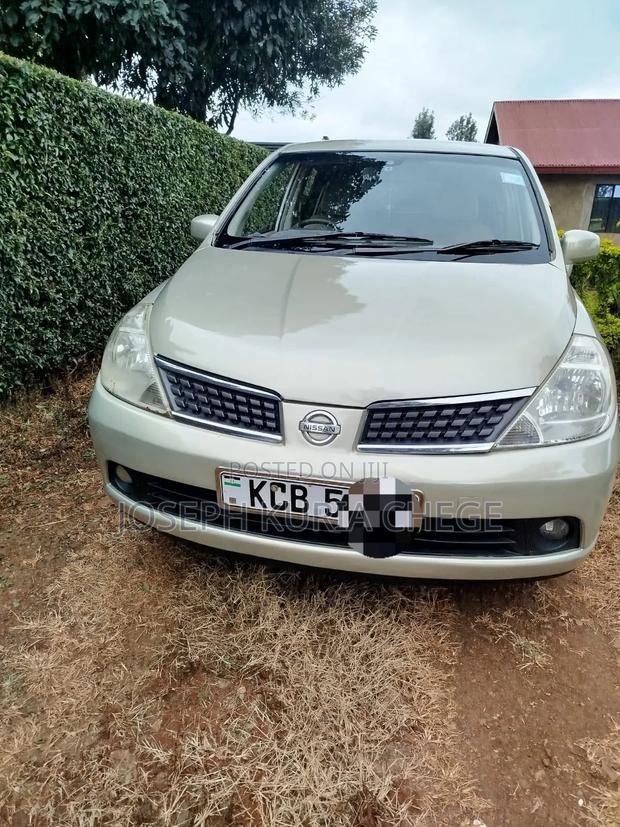 Nissan Tiida 2008 Gold
