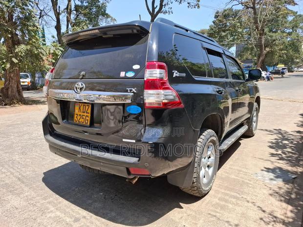 Toyota Land Cruiser Prado 2.7 i 2012 Black