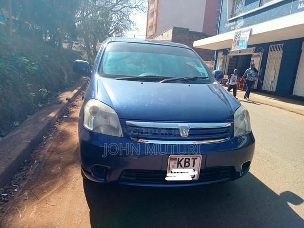 Toyota Raum 2006 Blue