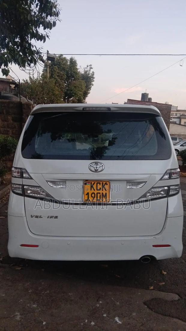 Toyota Alphard 2009 White