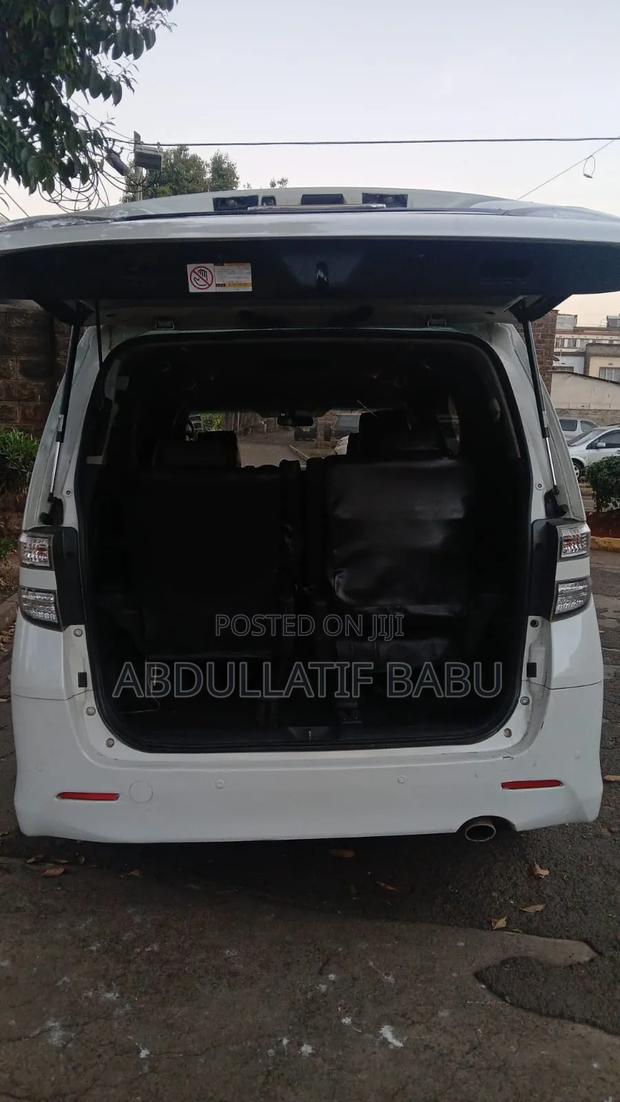 Toyota Alphard 2009 White