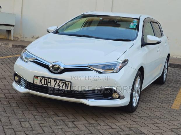 Toyota Auris 2015 White