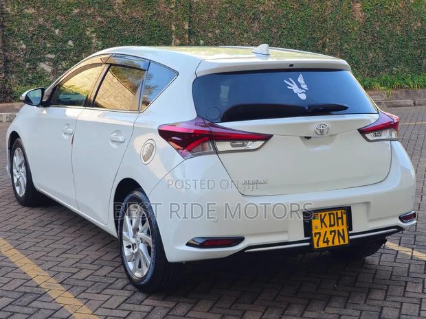 Toyota Auris 2015 White