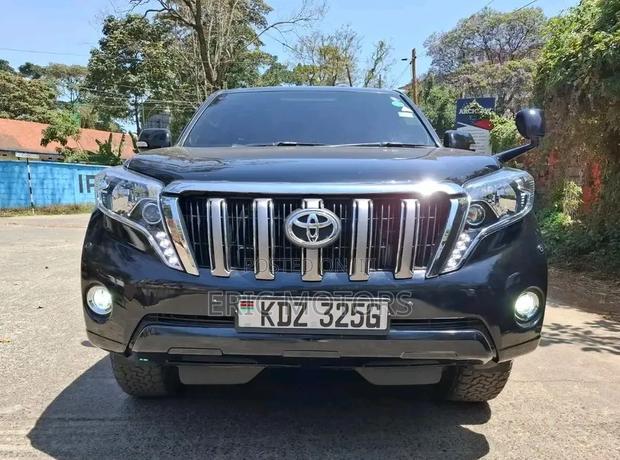 Toyota Land Cruiser Prado 2012 Black
