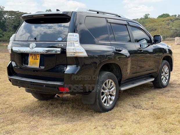 Toyota Land Cruiser Prado 2.7 2017 Black