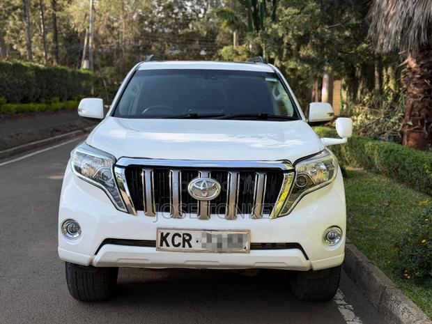 Toyota Land Cruiser Prado 2.7 i 2011 White