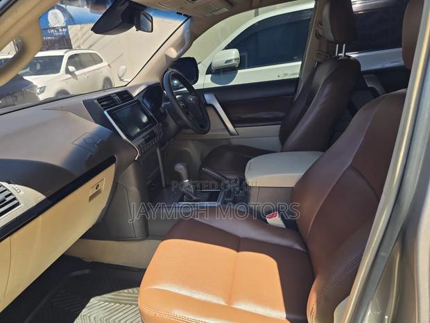 Toyota Land Cruiser Prado 2016 Gold