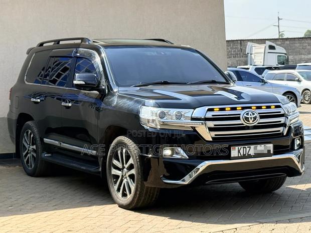 Toyota Land Cruiser 2012 Black