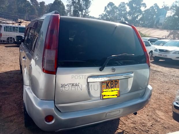 Nissan X-Trail 2005 Gray