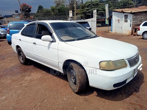 Nissan Sunny 2004 White