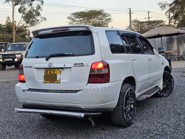 Toyota Kluger 2007 White