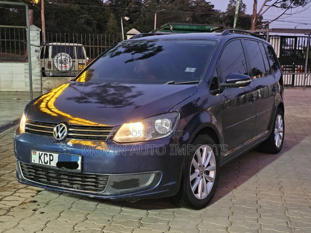 Volkswagen Touran 1.4 TSI 2011 Blue