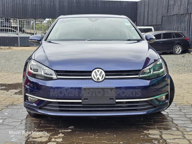Volkswagen Golf 2019 Blue