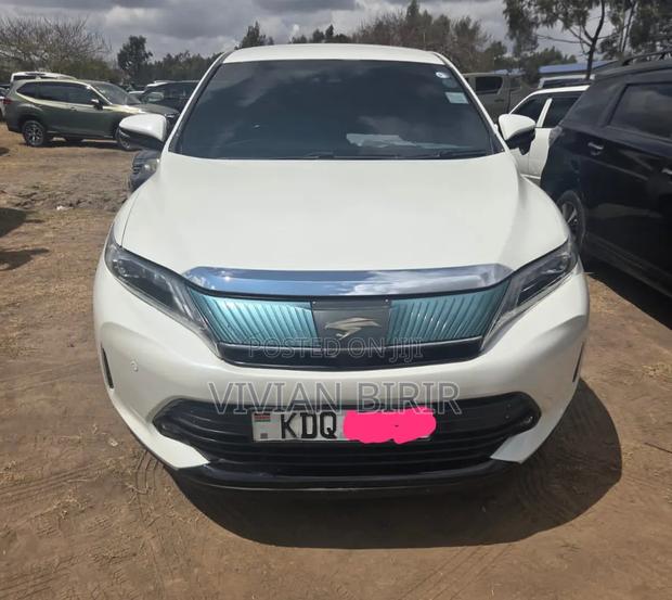 Toyota Harrier 2017 White