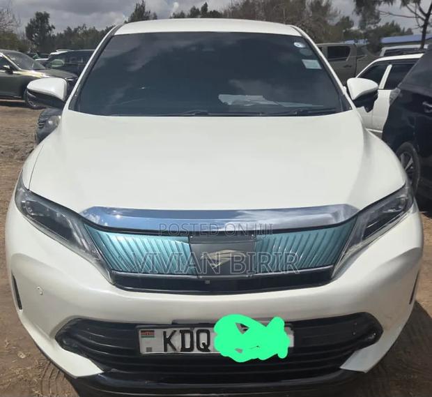 Toyota Harrier 2017 White