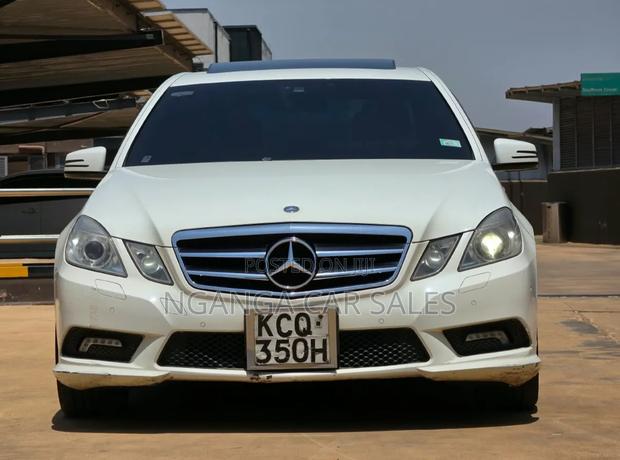 Mercedes-Benz E350 2011 White