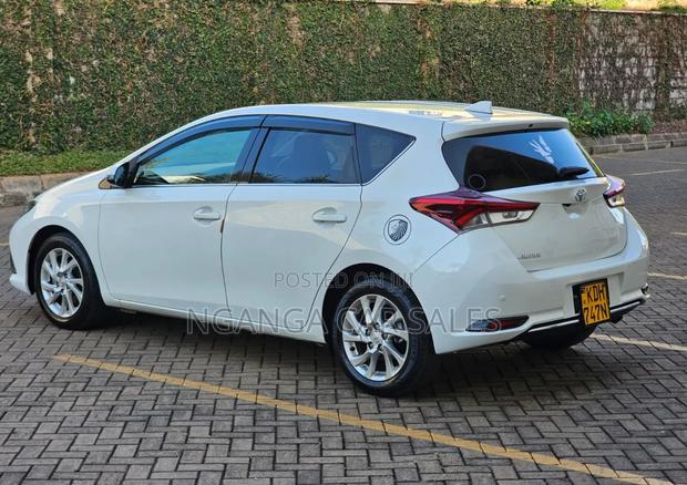Toyota Auris 2016 White