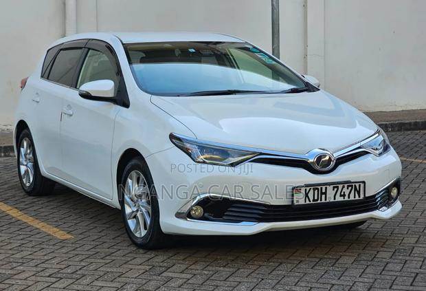 Toyota Auris 2016 White