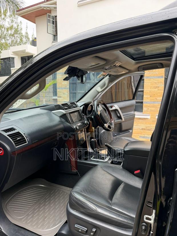 Toyota Land Cruiser Prado 2.8 D-4D 2016 Black
