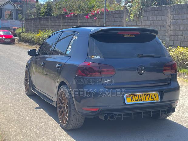Volkswagen Golf R 2012