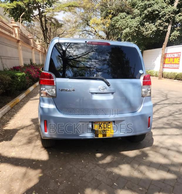 Toyota Spade 2014 Blue