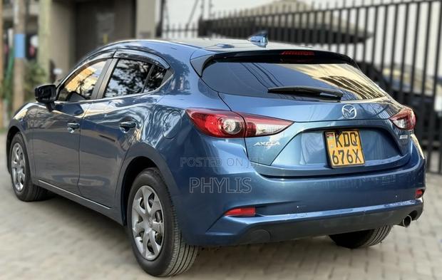 Mazda Axela 2016 Blue