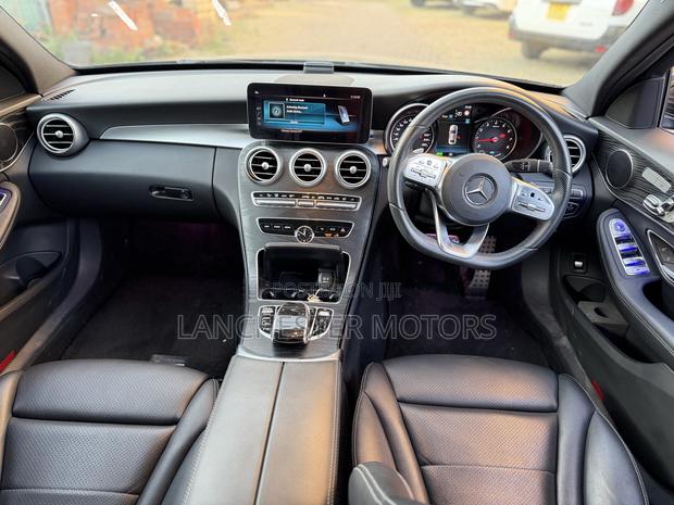 Mercedes-Benz C200 2019 Black